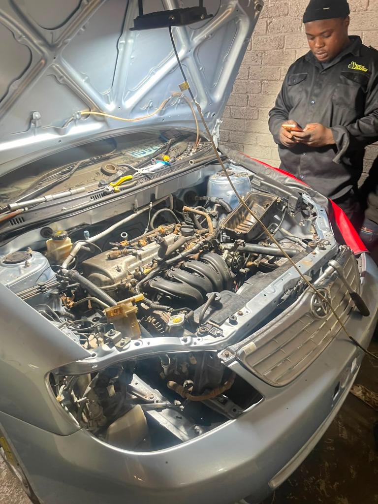 Major Engine Cylinder Overhaul & Rebuilding